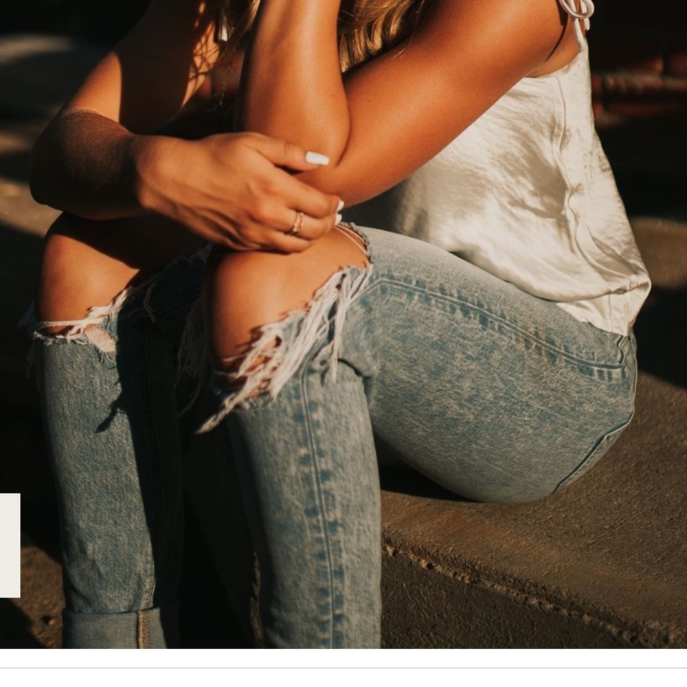 Size 00 American Eagle mom jeans